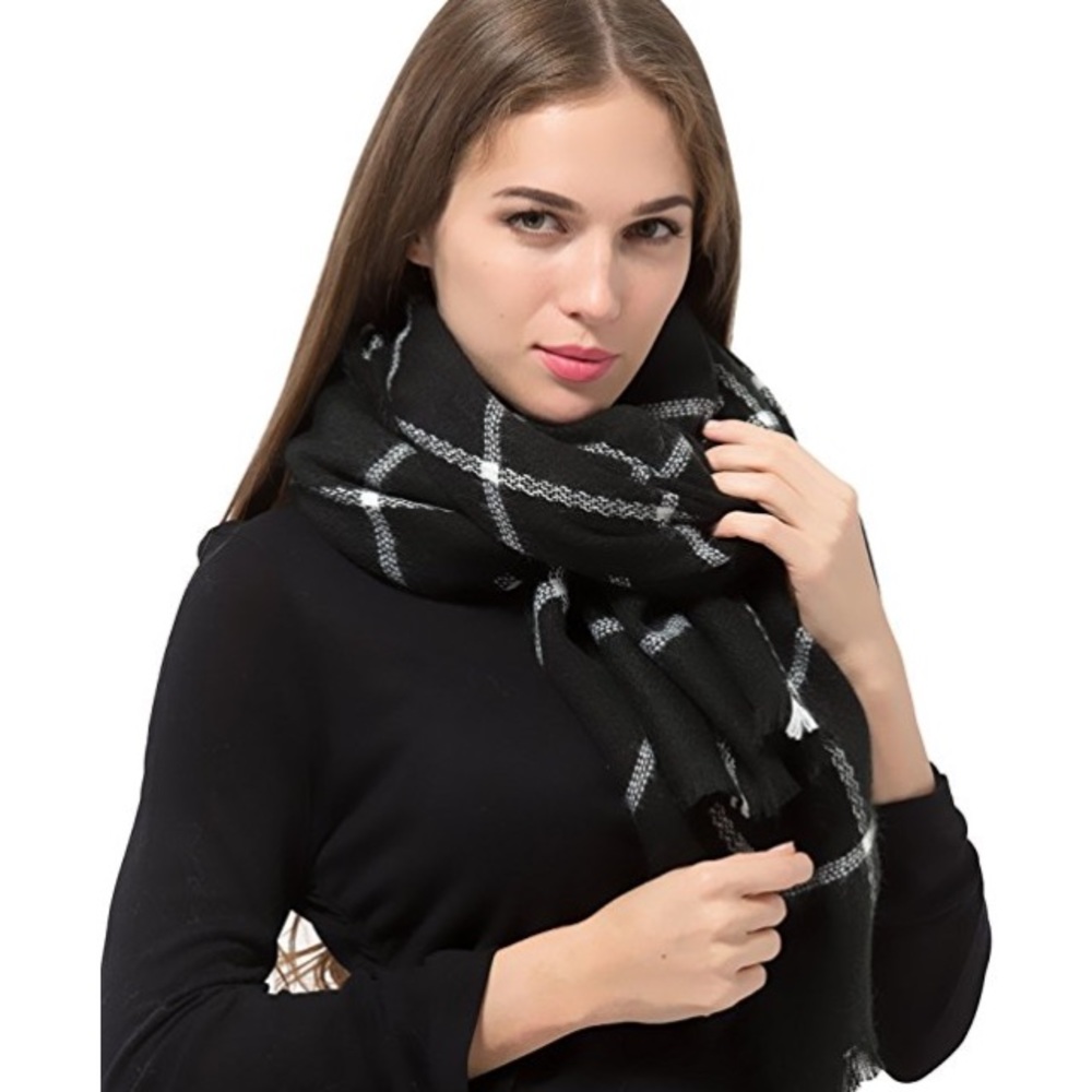 Black and White Plaid Ultra Plush Blanket Scarf - Picture 5 of 8