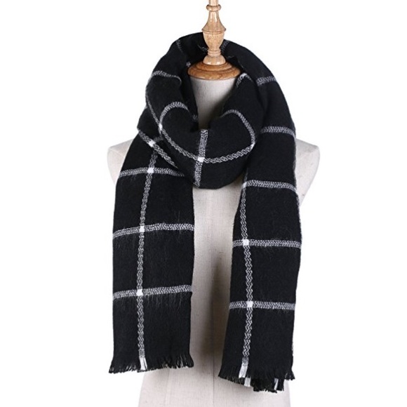 Black and White Plaid Ultra Plush Blanket Scarf - Picture 8 of 8