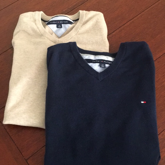 Tommy Hilfiger Other - Tommy Hilfiger Large Vest Bundle EUC