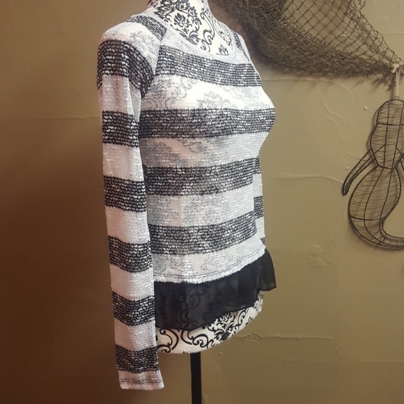 Black and White Ruffle Trim Sweater - Picture 4 of 5