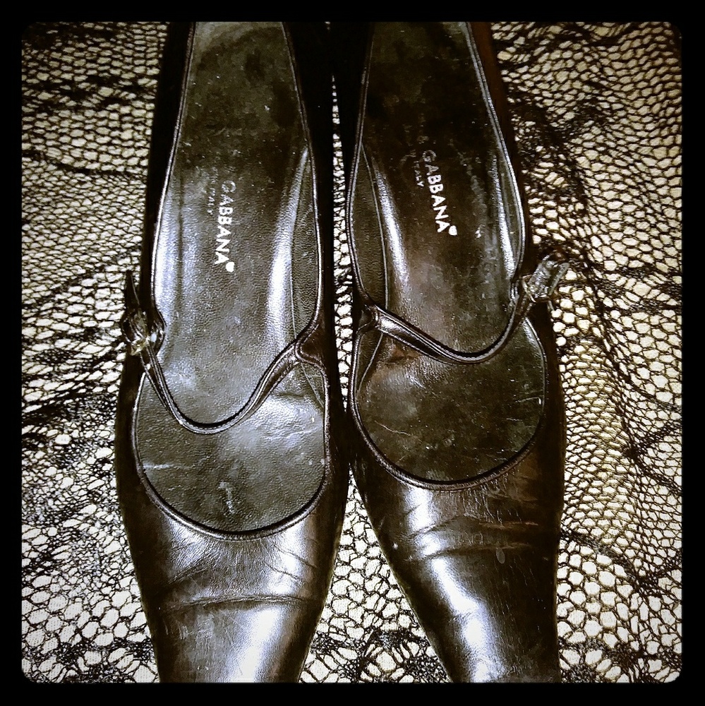 Dolce &gabanna d&g Italian leather kitten heel