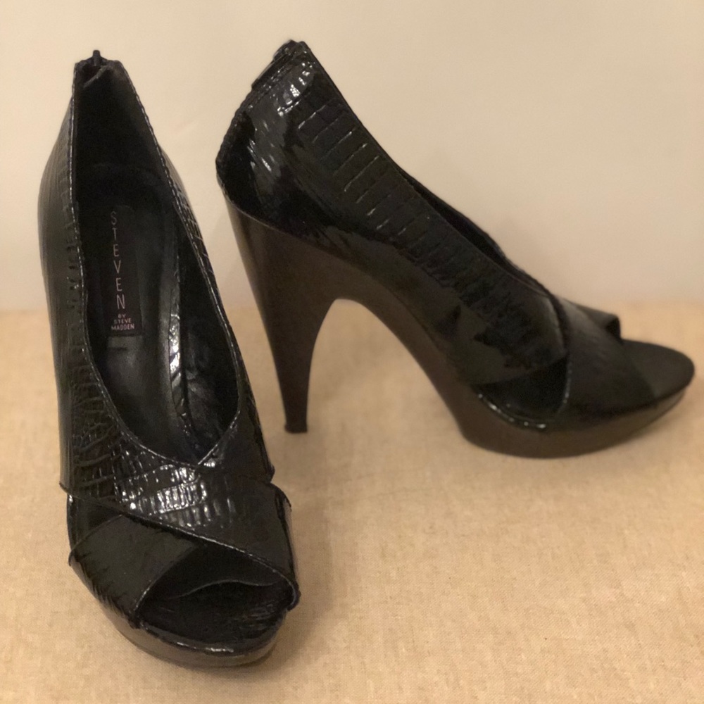 Steven By Steve Madden Like New Size 9.5 - image 1