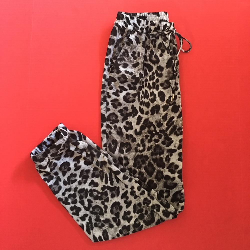 NWOT MICHAEL KORS CHEETAH PRINT TRACK PANT🍒