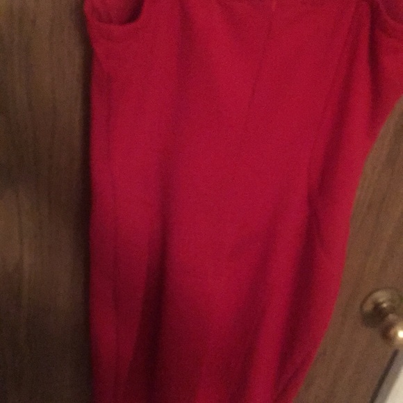 Red Dress - Picture 4 of 4