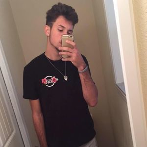 Meet your Posher, Robert