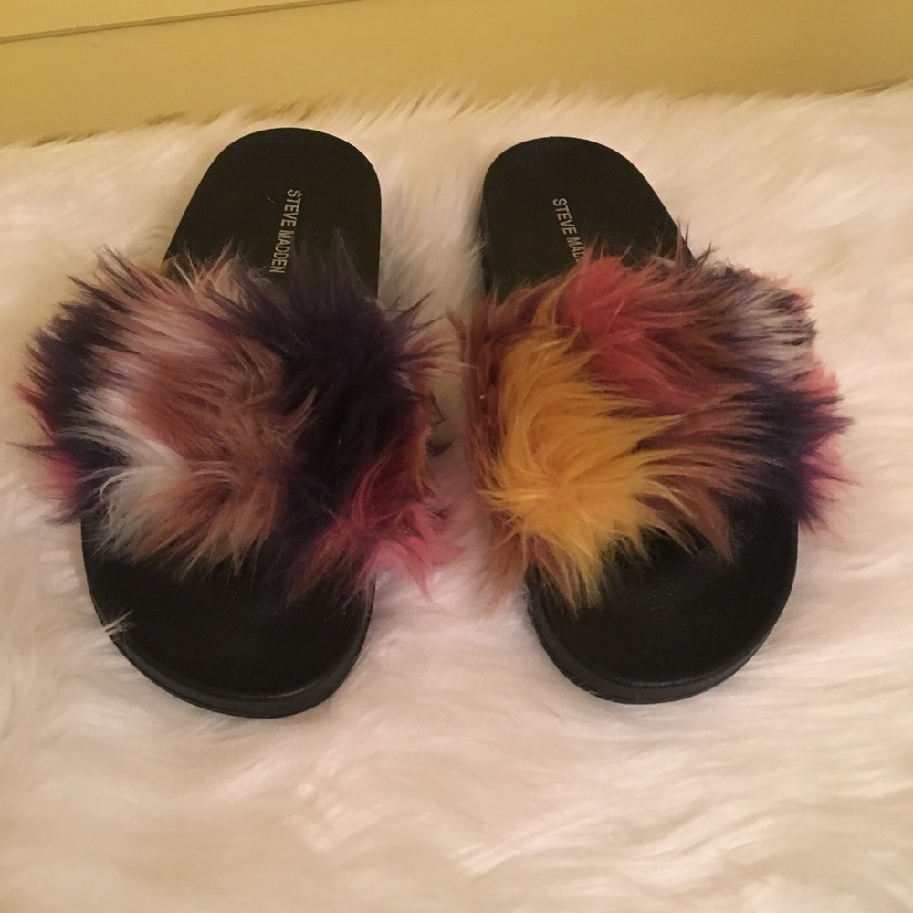 Steve Madden Slides