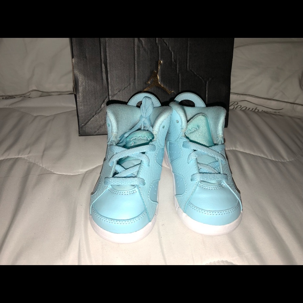 Infant shoes (hard bottom)