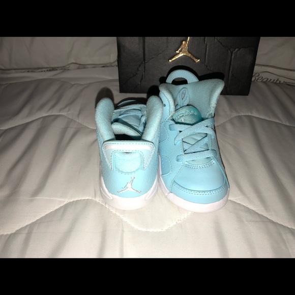 Infant shoes (hard bottom) - Picture 2 of 4