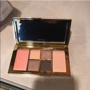 TOM FORD NEW PALETTE