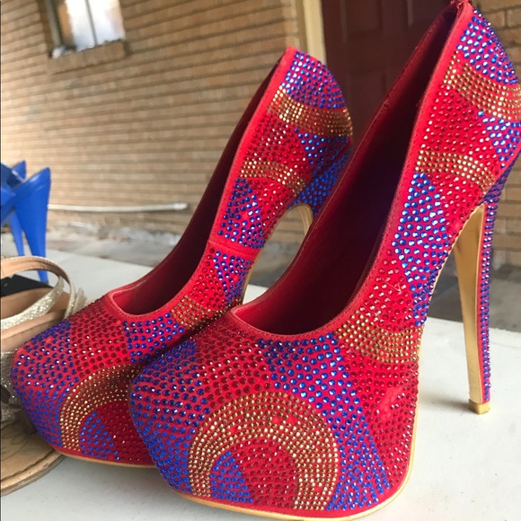 Shoes - Picture 1 of 5