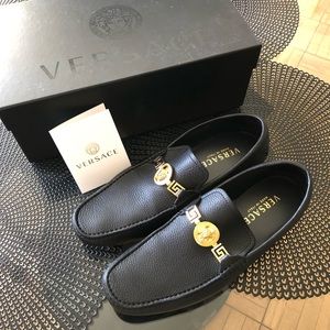 Versace black car leather shoes 42 Men’s