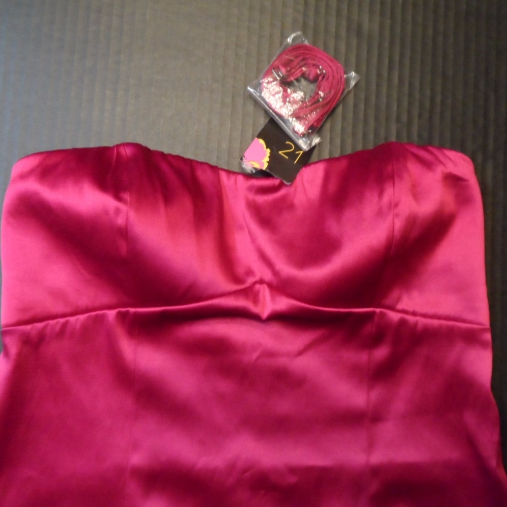 Forever 21 Petite Small PS Strapless Party Dress - Picture 2 of 8