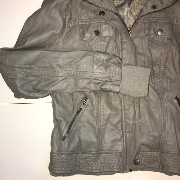 Forever 21 Jacket - Picture 4 of 6