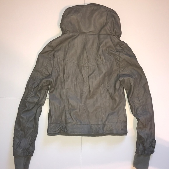 Forever 21 Jacket - Picture 5 of 6