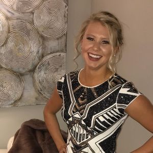 Meet your Posher, Whitney