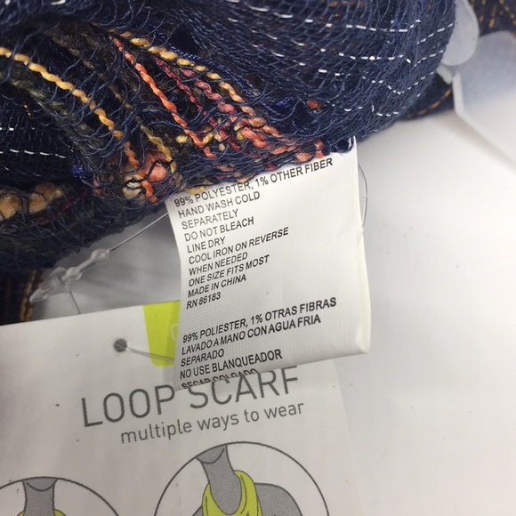 NWT Infinity loop scarf - Picture 5 of 5