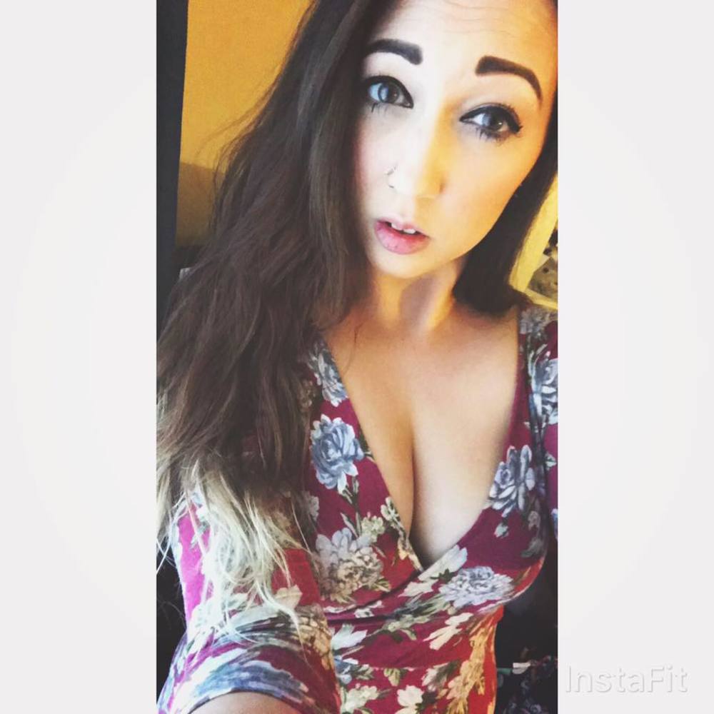 Meet your Posher, Alyssa