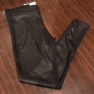 🆕 NWT Leather Look Leggings