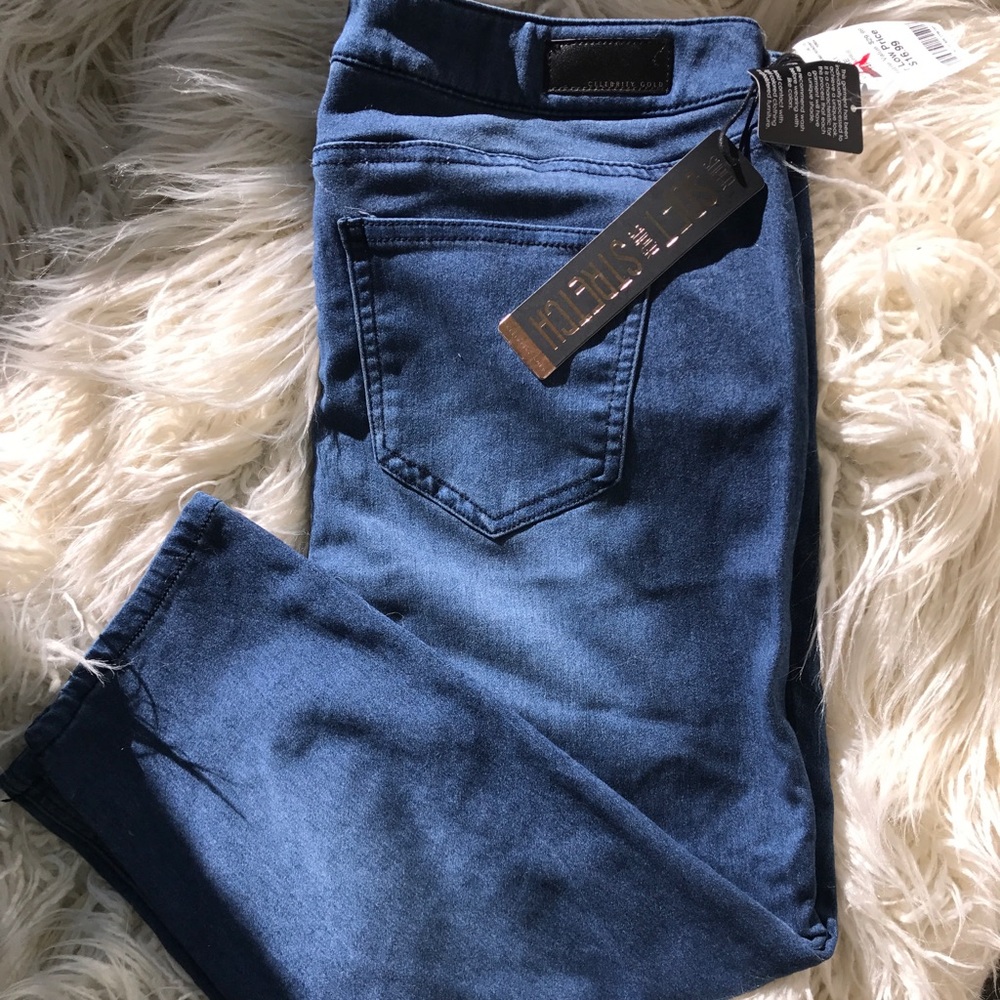 Brand new with tags- petite capris