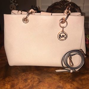 Rose Gold Micheal Kors Purse