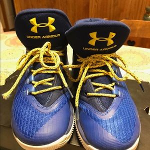 Stephan Curry basketball sneakers