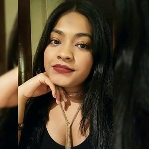 Meet your Posher, Alisa