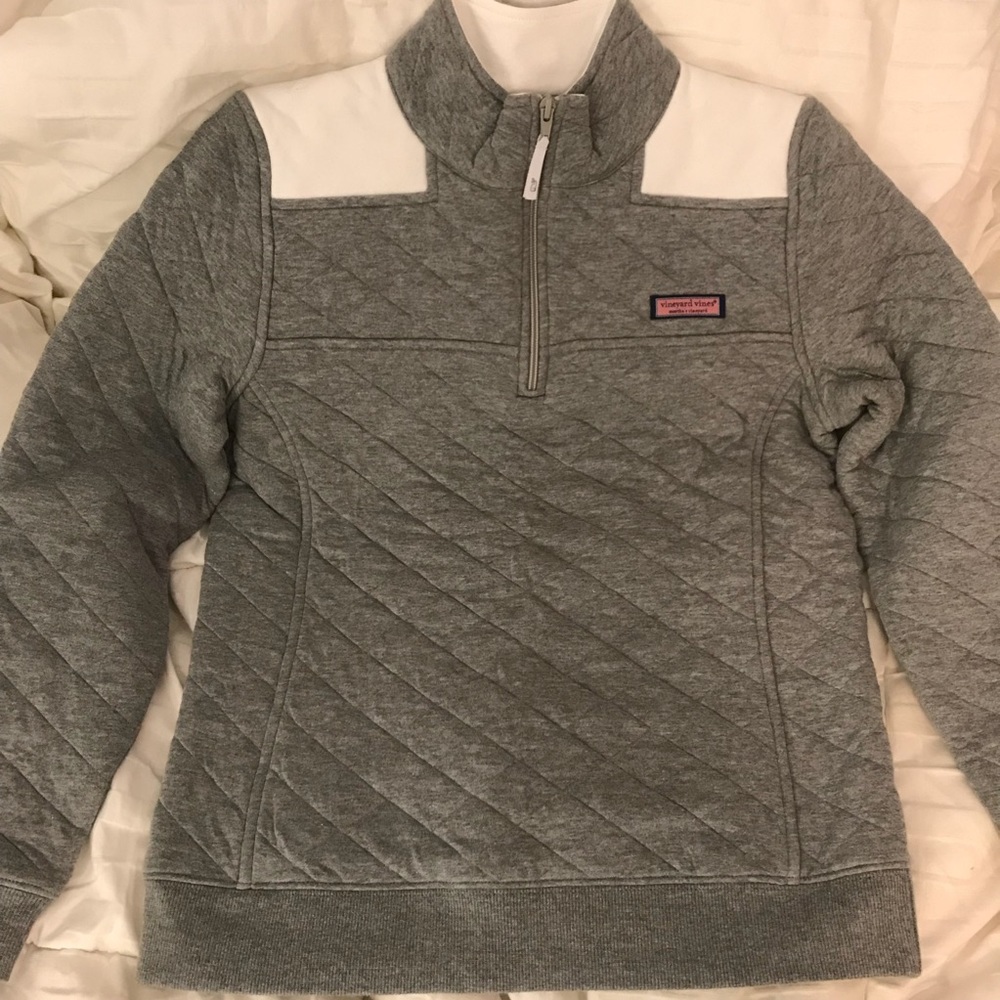 NWOT Vineyard Vines Quilted Gray Shep Shirt