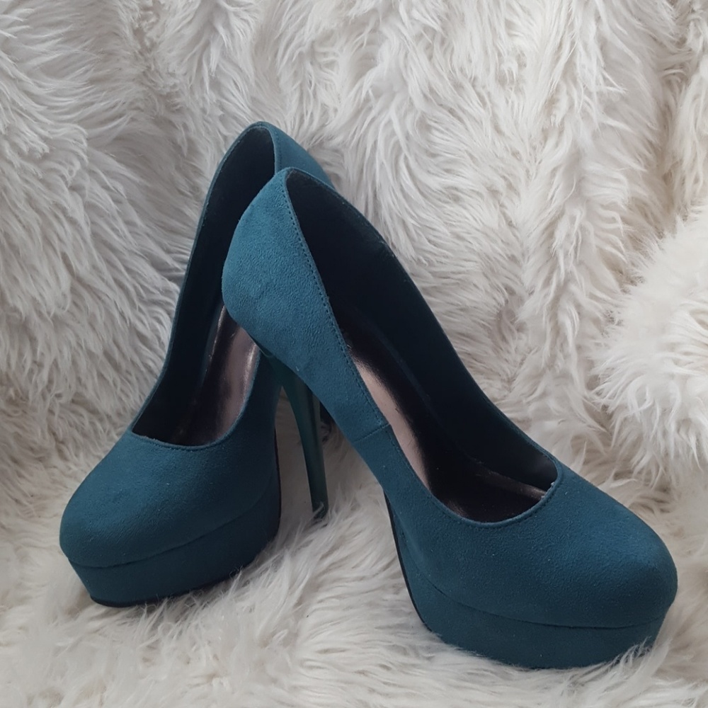 Turquoise Pumps