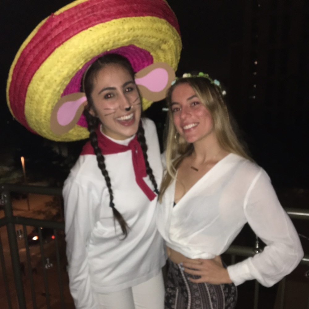 Meet your Posher, Caroline