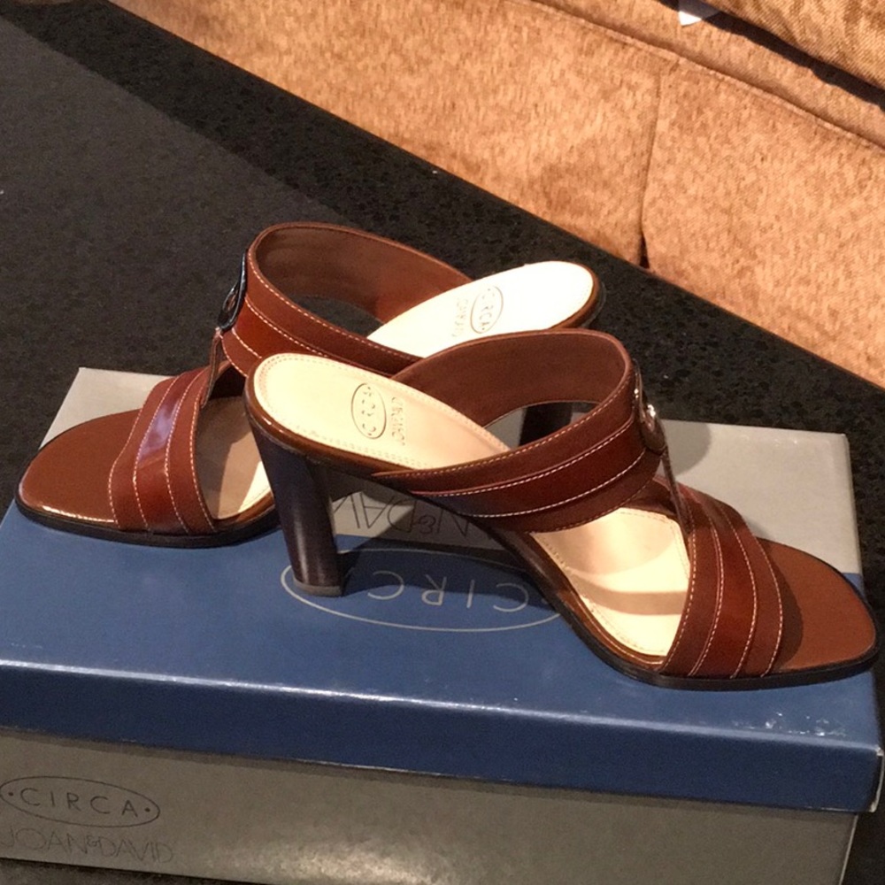 Shoes - Picture 3 of 5