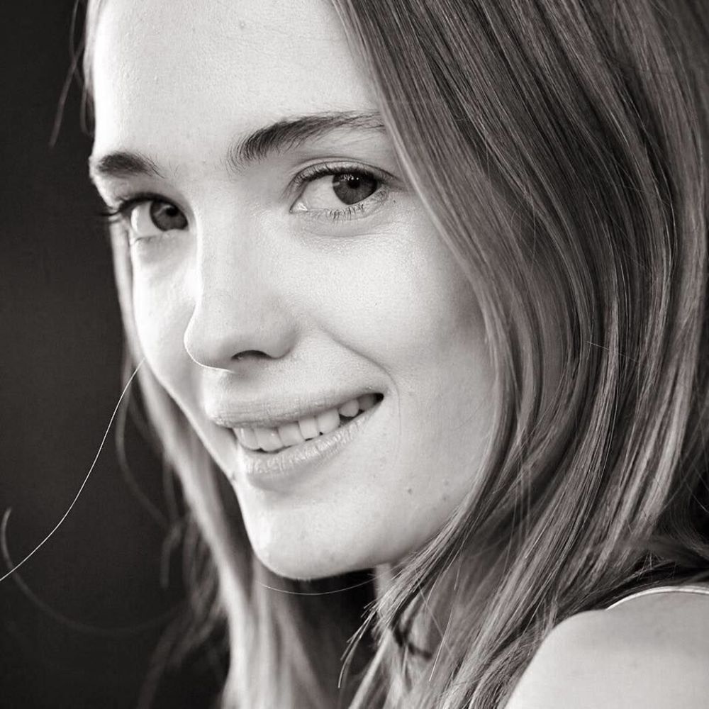 Meet your Posher, Ema