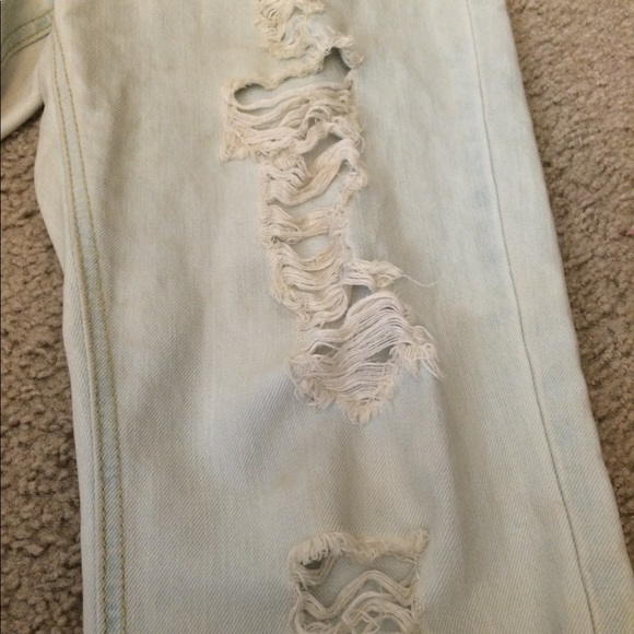 forever 21 distressed  boyfriend jeans brand new - Picture 2 of 4