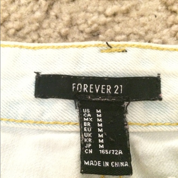 forever 21 distressed  boyfriend jeans brand new - Picture 3 of 4