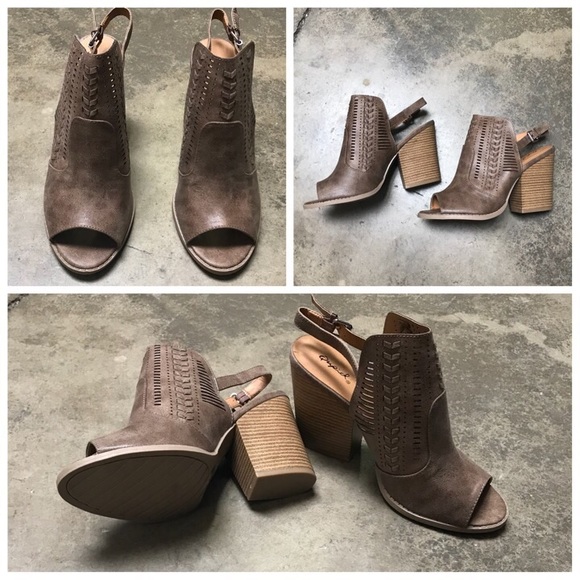 Taupe woven leatherette belted buckle bootie - Picture 5 of 7