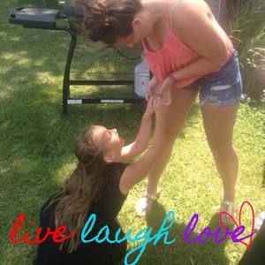 Meet your Posher, Chloe