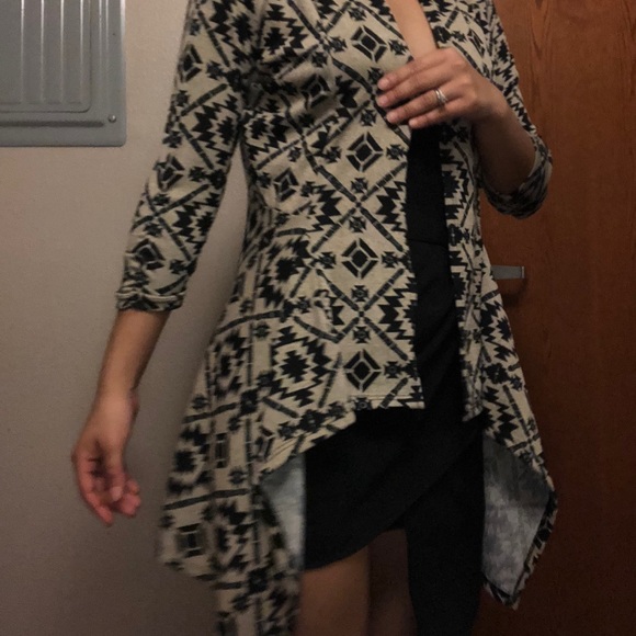 Cute 3/4 sleeve cardigan size XS - Picture 2 of 3