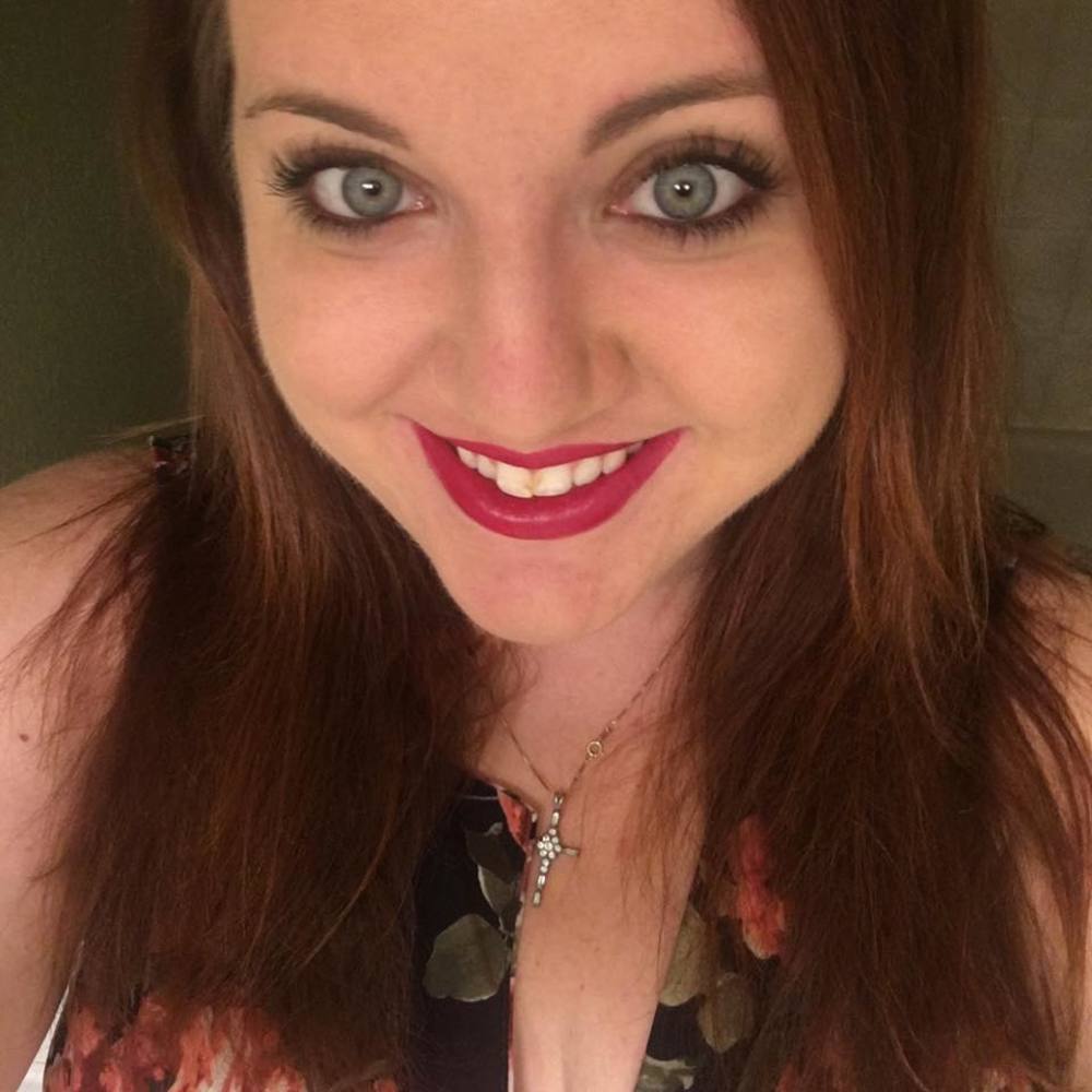 Meet your Posher, Danielle