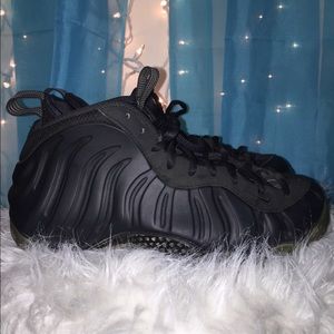 Nike Foamposite “Stealth”