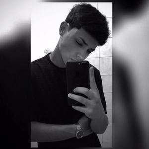 Meet your Posher, Alberto r.