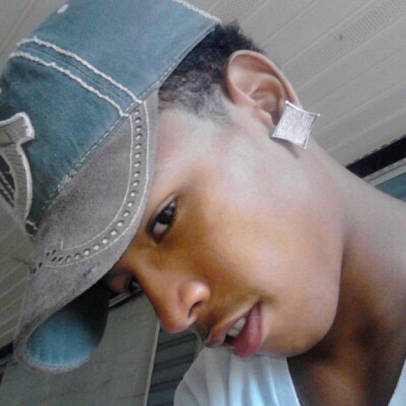 Meet your Posher, Devin - Picture 1 of 1