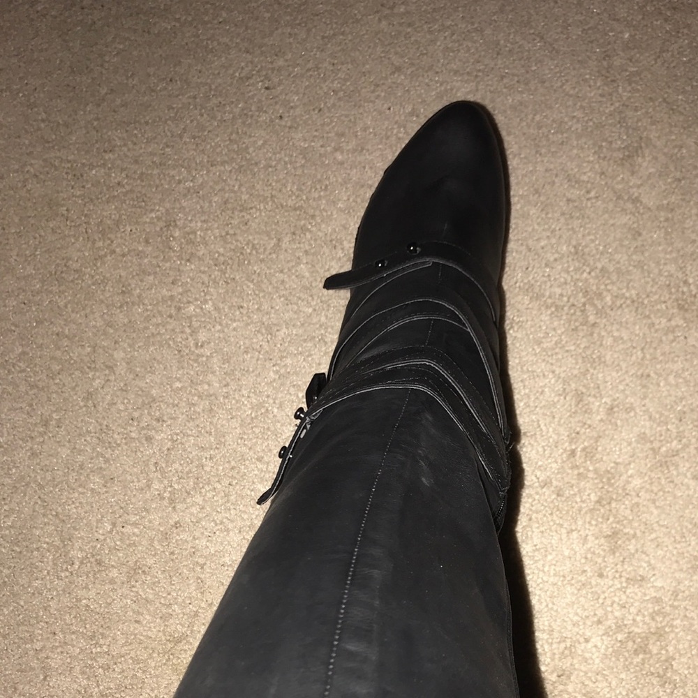 SOLD - Wedge boots