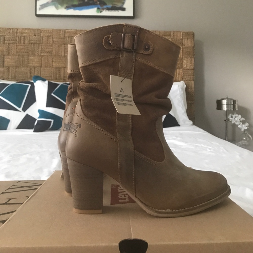 Levi’s boots