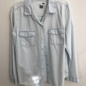 Old Navy classic button down shirt