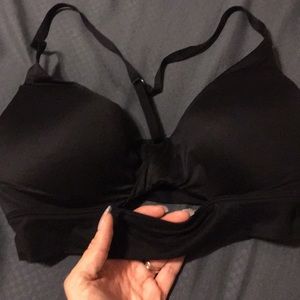Victoria Secret uplift no wire