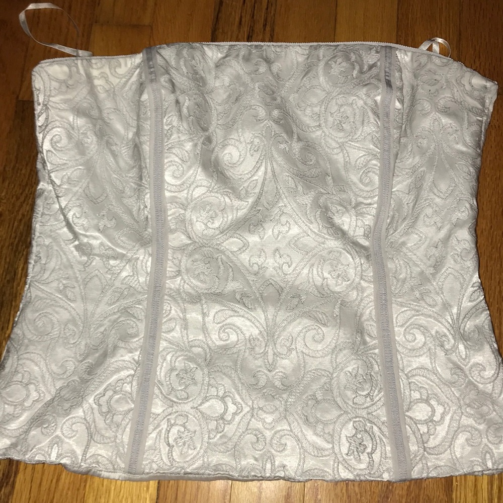 Size 8 White House black market corset