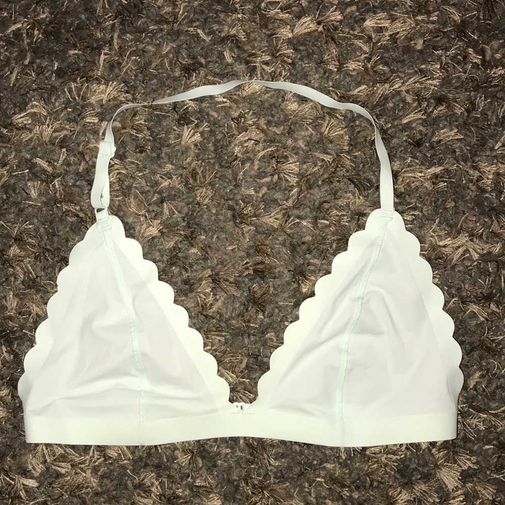 2 bralettes!