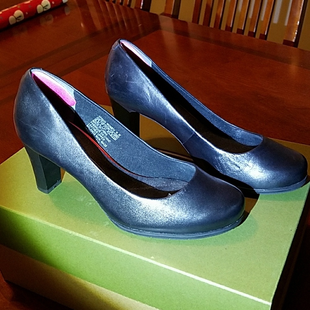 Rockport Walkability Pumps