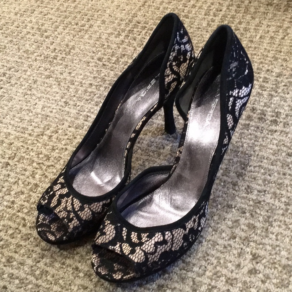 Via Spiga black lace peep toe pumps
