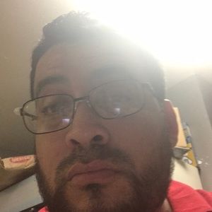 Meet your Posher, Luis