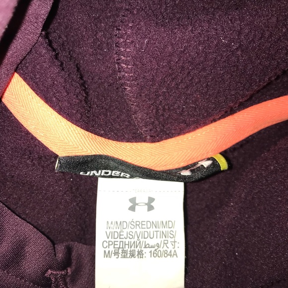 Under Armor Sweatshirt - Picture 2 of 2